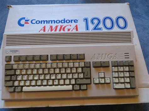 Commodore Amiga 1200 .